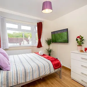 f4-modern-double-room-sandycroft-guest-house.brighton-hotels-england.com/