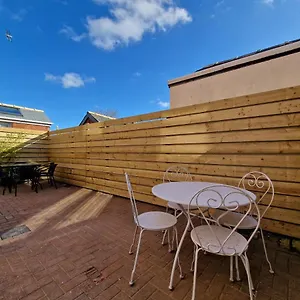 dysa-bentinck-house.hotelsin-chester.com/